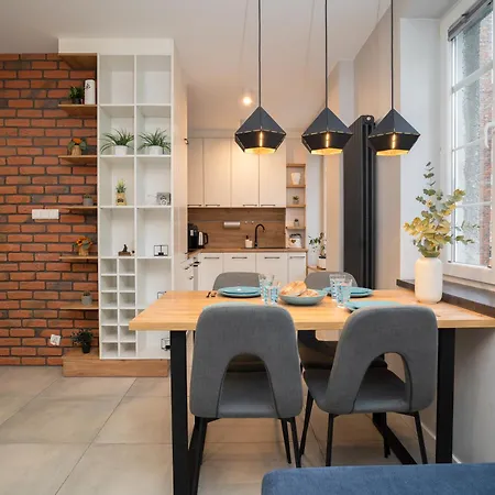 Totu Chlebnicka Old Town *